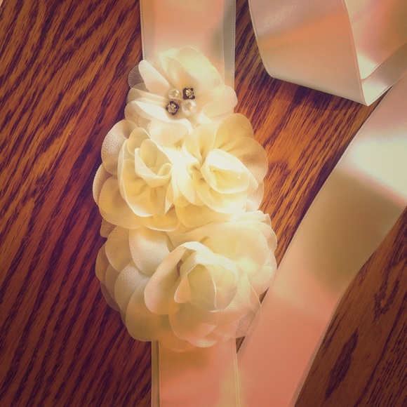 Ivory Bridal Belt Sash - Picture 1 of 5